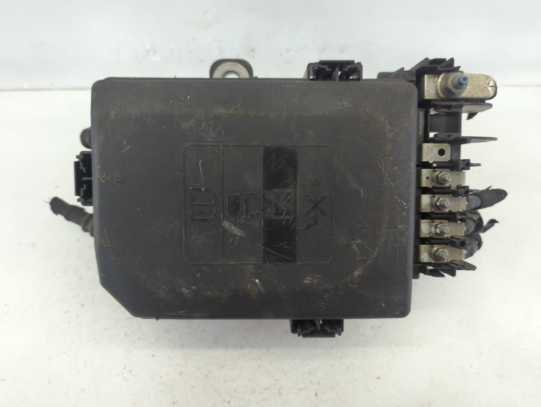 2018-2022 Chevrolet Equinox Fusebox Fuse Box Panel Relay Module P/N:23246682 Fits Fits 2018 2019 2020 2021 2022 OEM Used Auto Parts