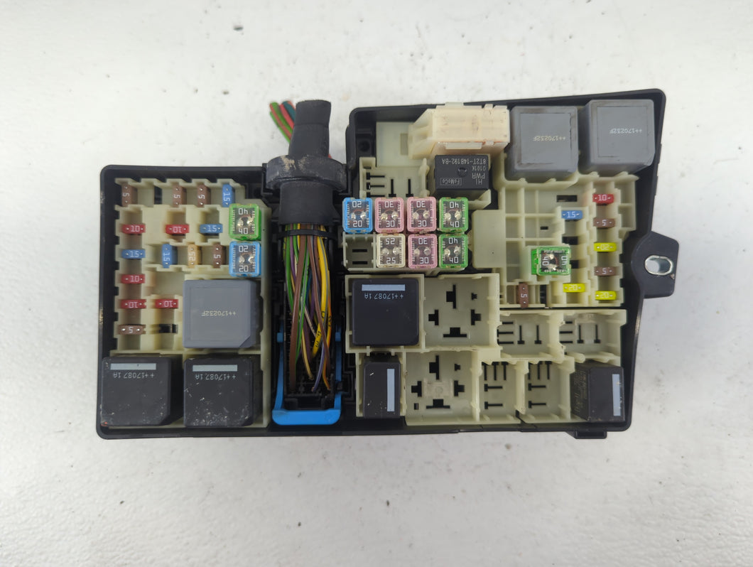 2017 Ford Escape Fusebox Fuse Box Panel Relay Module P/N:E00027328 AV6T-14A142-AB Fits OEM Used Auto Parts