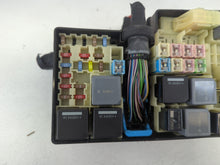 2017-2018 Ford Focus Fusebox Fuse Box Panel Relay Module P/N:AV6T-14A067-AD Fits Fits 2017 2018 OEM Used Auto Parts