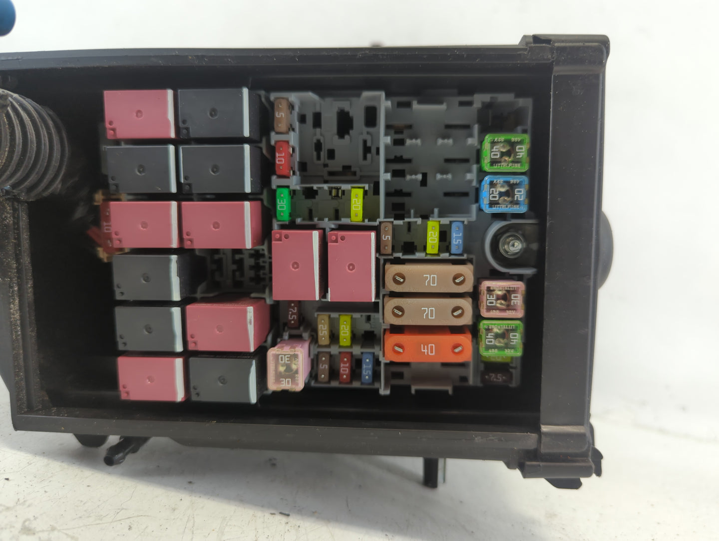 2018 Jeep Compass Fusebox Fuse Box Panel Relay Module P/N:52027004 Fits OEM Used Auto Parts - Oemusedautoparts1.com