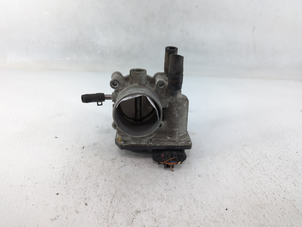 2012-2019 Hyundai Accent Throttle Body P/N:35100-2B300 Fits Fits 2012 2013 2014 2015 2016 2017 2018 2019 OEM Used Auto Parts