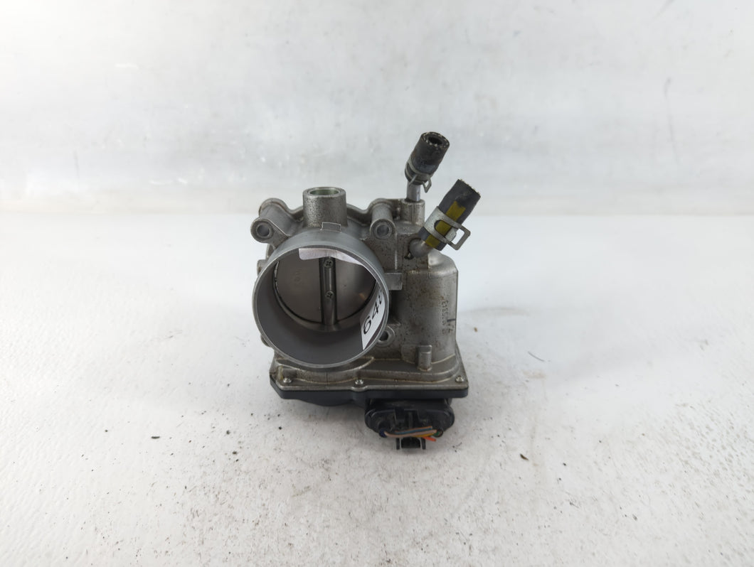 2014-2019 Kia Soul Throttle Body P/N:35100-2E000 Fits Fits 2011 2012 2013 2014 2015 2016 2017 2018 2019 2020 2021 OEM Used Auto Parts