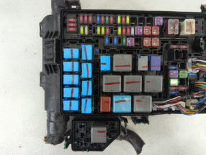 2016-2022 Toyota Tacoma Fusebox Fuse Box Panel Relay Module Fits Fits 2016 2017 2018 2019 2020 2021 2022 OEM Used Auto Parts