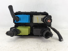 2019-2021 Chevrolet Silverado 1500 Fusebox Fuse Box Panel Relay Module P/N:84518644_01 Fits Fits 2019 2020 2021 OEM Used Auto Parts