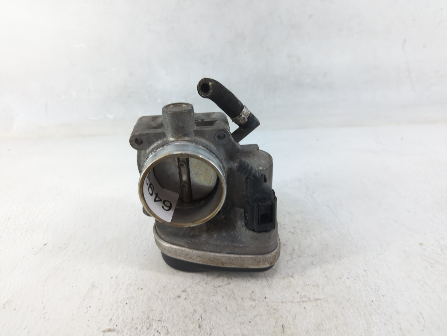 2005 Mini Cooper Throttle Body P/N:1354 1503 358-03 Fits OEM Used Auto Parts - Oemusedautoparts1.com