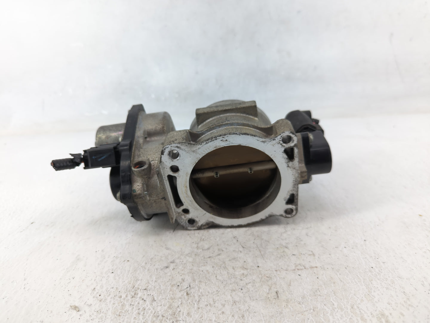 2007 Lincoln Mark Lt Throttle Body P/N:6L35-AA 1791863 01L Fits OEM Used Auto Parts - Oemusedautoparts1.com