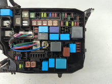 2014-2019 Toyota Corolla Fusebox Fuse Box Panel Relay Module P/N:82662-02661 Fits Fits 2014 2015 2016 2017 2018 2019 OEM Used Auto Parts