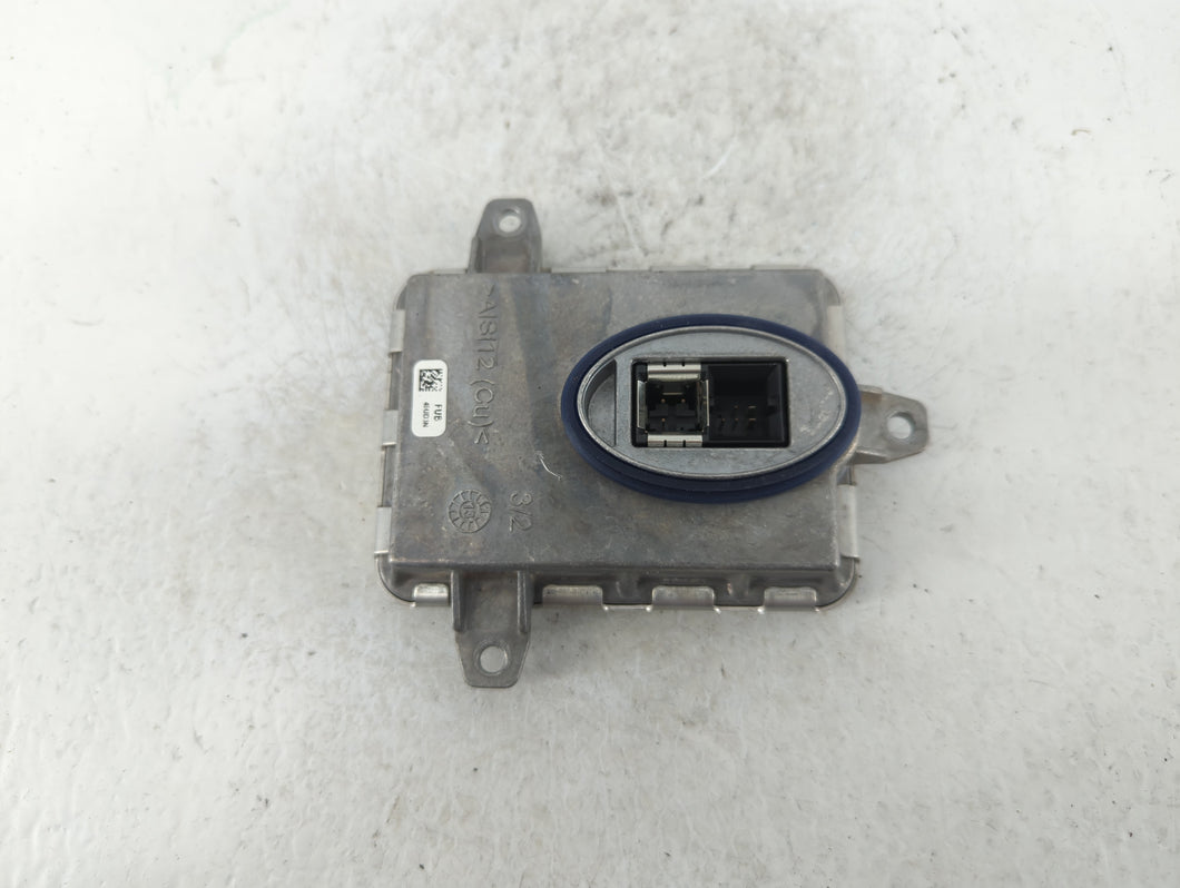 2013-2015 Bmw 750i Headlight Ballast Head Light