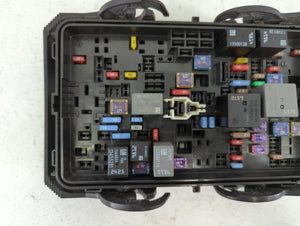 2018-2019 Chevrolet Malibu Fusebox Fuse Box Panel Relay Module P/N:84181107_03 Fits Fits 2018 2019 OEM Used Auto Parts