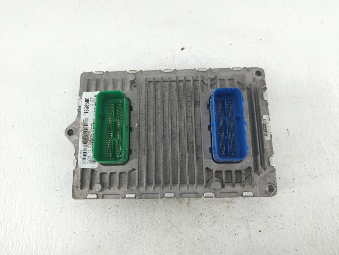 2018 Jeep Compass PCM Engine Control Computer ECU ECM PCU OEM P/N:P68342095AA Fits OEM Used Auto Parts - Oemusedautoparts1.com