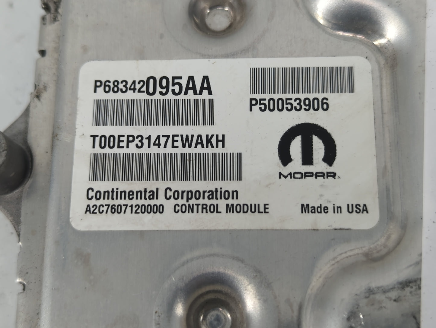 2018 Jeep Compass PCM Engine Control Computer ECU ECM PCU OEM P/N:P68342095AA Fits OEM Used Auto Parts - Oemusedautoparts1.com