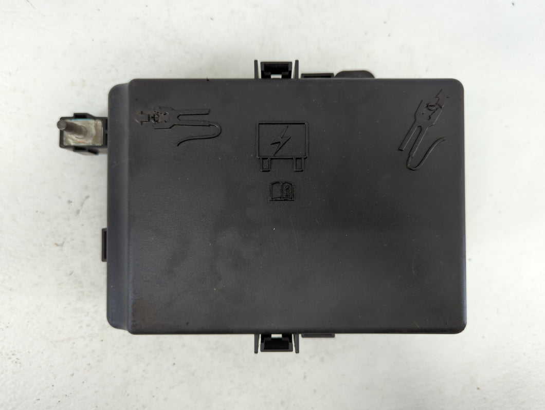 2012-2014 Chrysler 300 Fusebox Fuse Box Panel Relay Module P/N:P68081205AB Fits Fits 2012 2013 2014 OEM Used Auto Parts