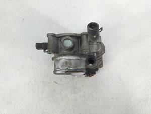 2014-2016 Kia Forte Throttle Body P/N:35100-2B320 Fits Fits 2013 2014 2015 2016 OEM Used Auto Parts