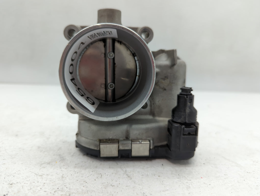 2014-2017 Volkswagen Passat Throttle Body P/N:0 280 750 588 Fits Fits 2014 2015 2016 2017 OEM Used Auto Parts