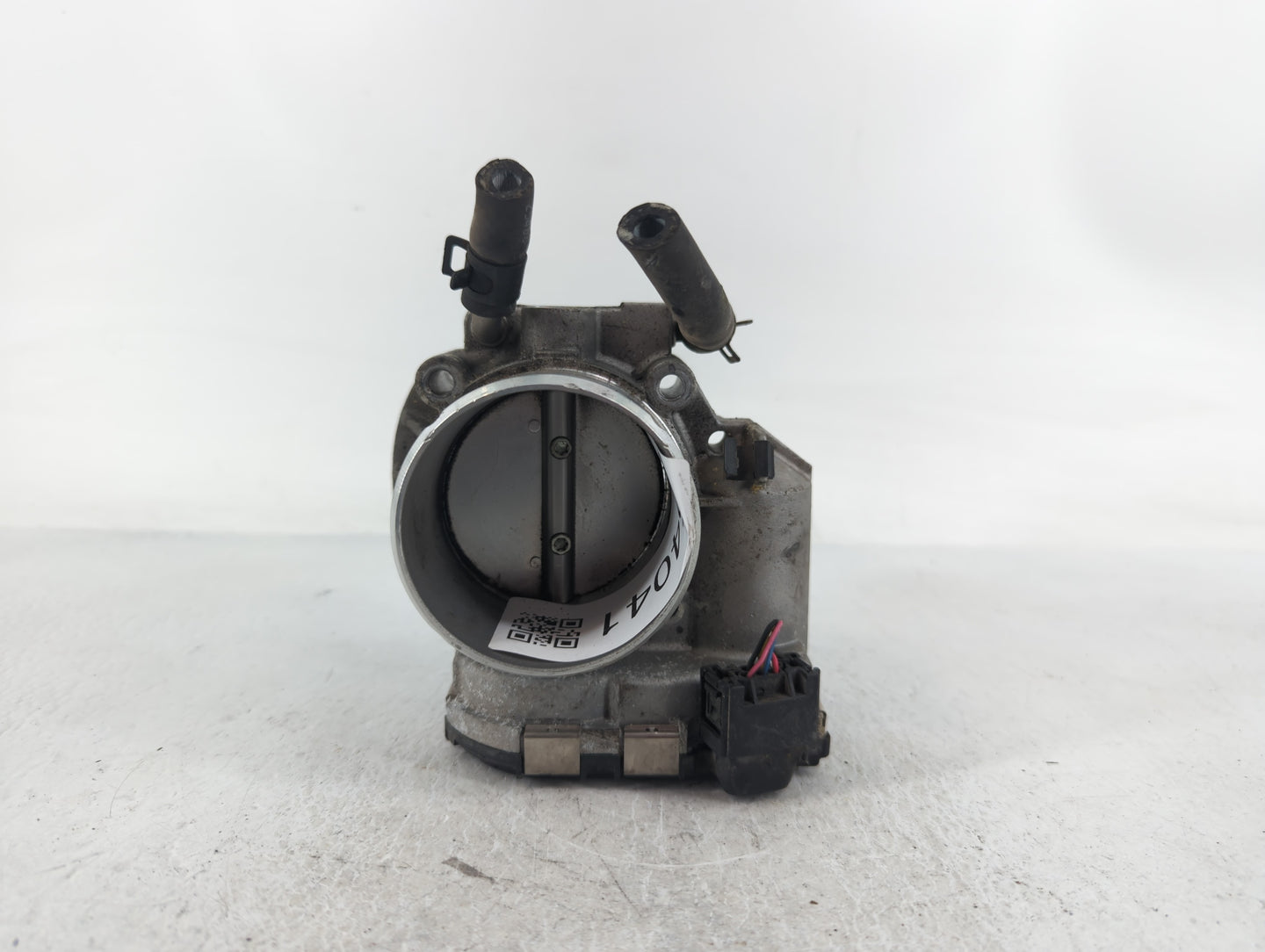 2013 Buick Verano Throttle Body P/N:35100-2G700 Fits OEM Used Auto Parts - Oemusedautoparts1.com