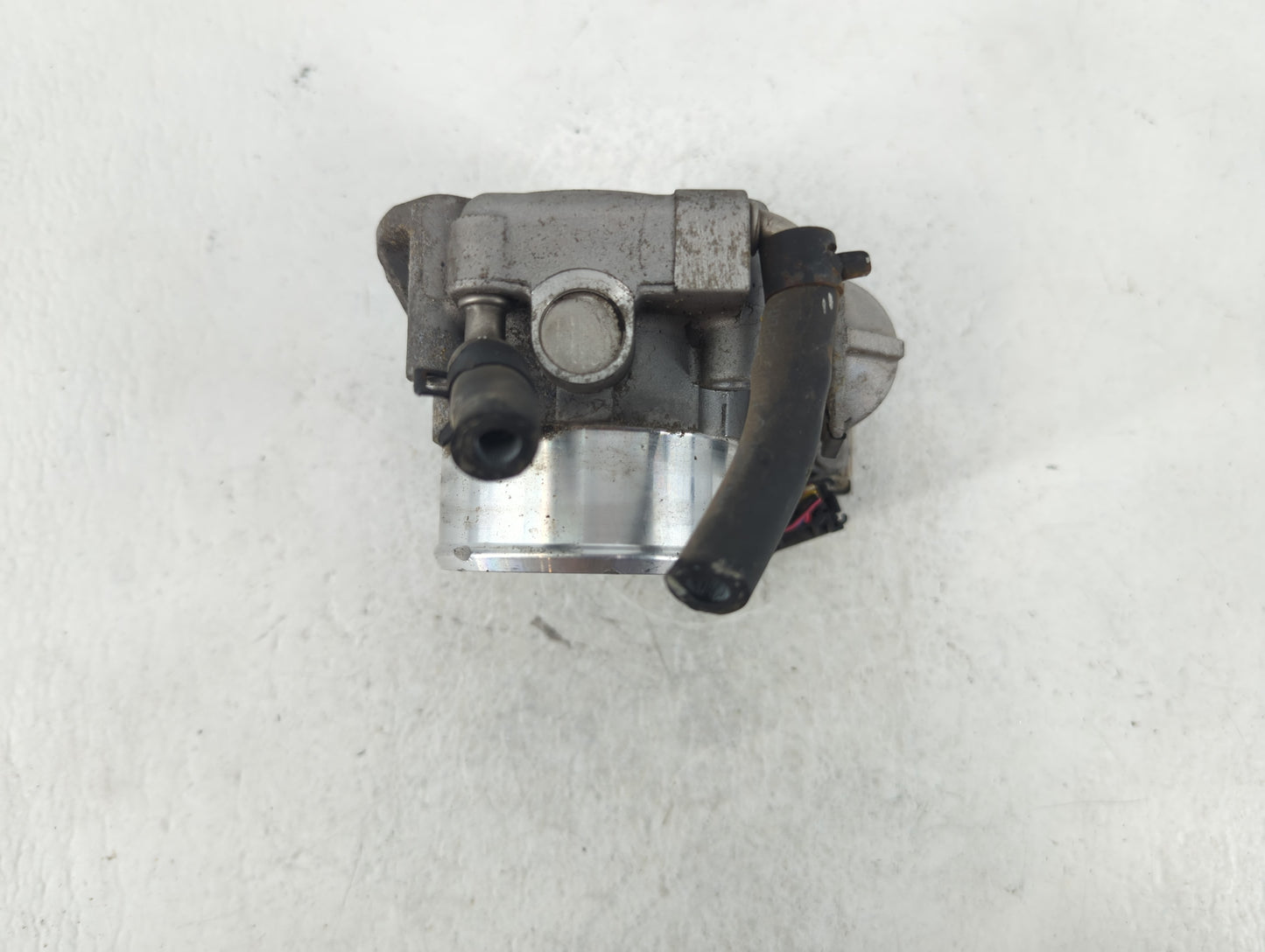 2013 Buick Verano Throttle Body P/N:35100-2G700 Fits OEM Used Auto Parts - Oemusedautoparts1.com