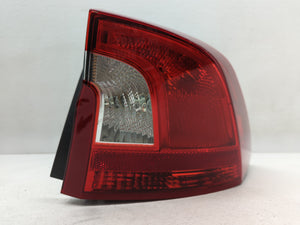 2013 Volvo V60 Tail Light Assembly Passenger Right OEM P/N:30796268 21510201 Fits Fits 2011 2012 2014 2015 2016 2017 2018 OEM Used Auto Parts