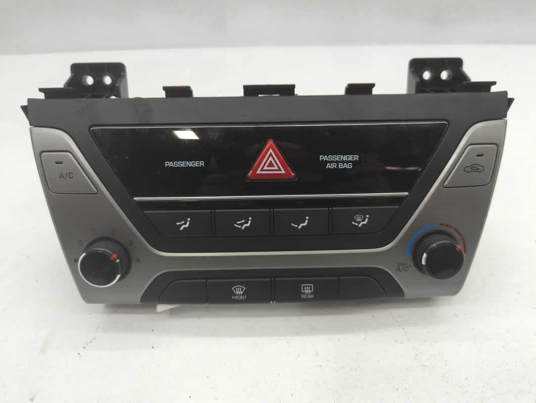 2017-2018 Hyundai Elantra Climate Control Module Temperature AC/Heater Replacement P/N:97250-F20624X Fits Fits 2017 2018 OEM Used Auto Parts