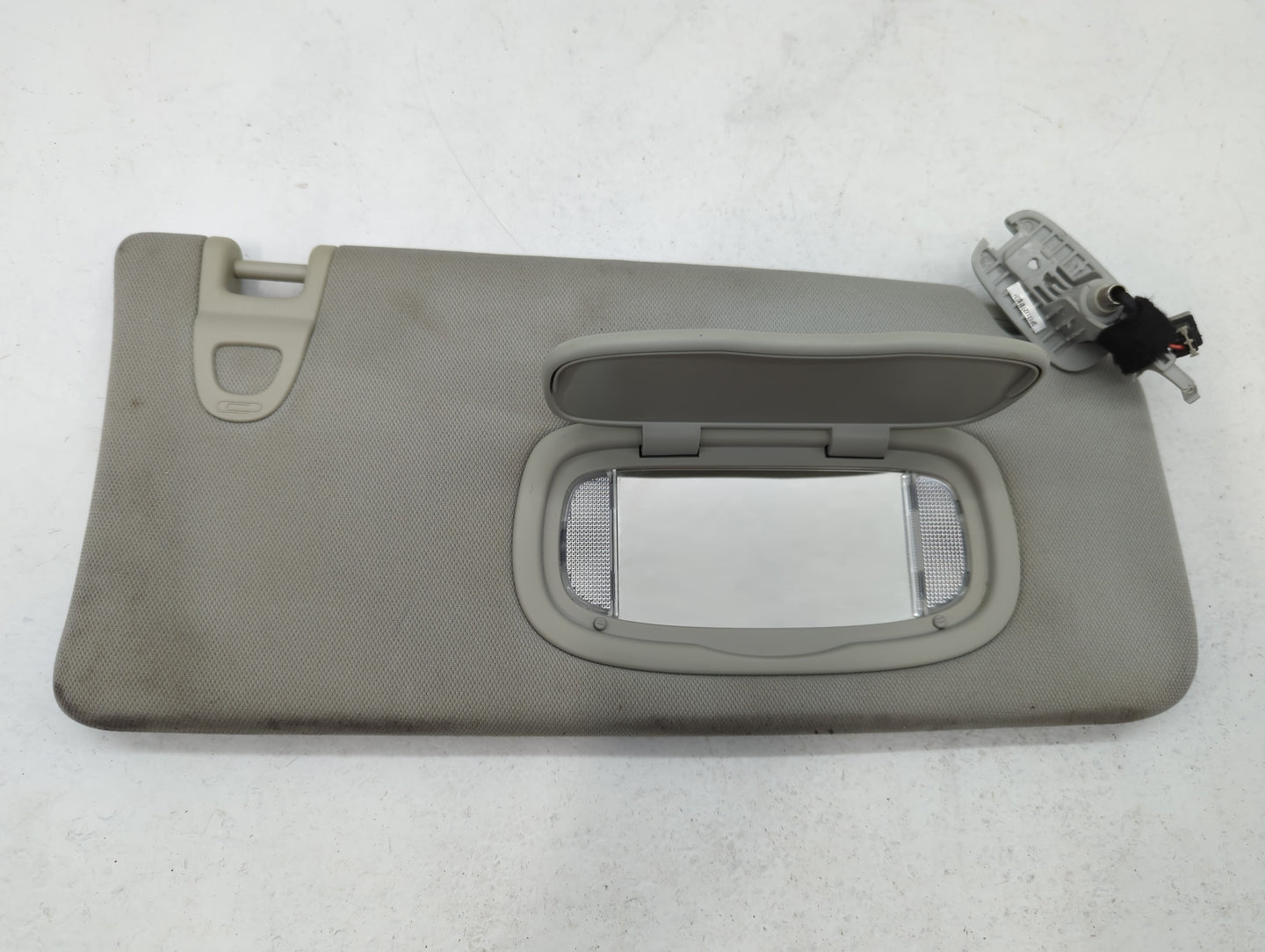 2018 Jeep Compass Sun Visor Shade Replacement Passenger Right Mirror Fits OEM Used Auto Parts - Oemusedautoparts1.com