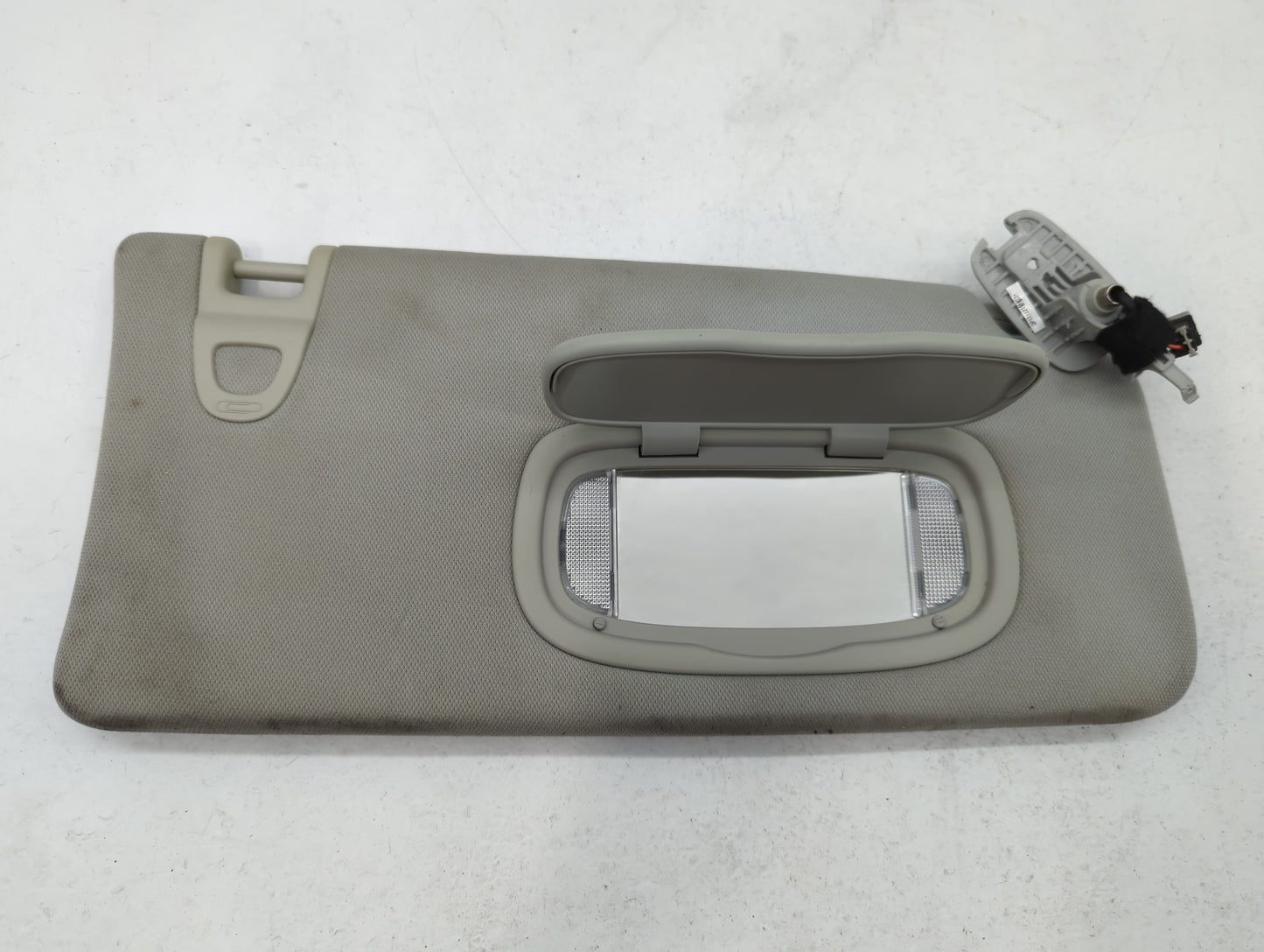 2018 Jeep Compass Sun Visor Shade Replacement Passenger Right Mirror Fits OEM Used Auto Parts - Oemusedautoparts1.com