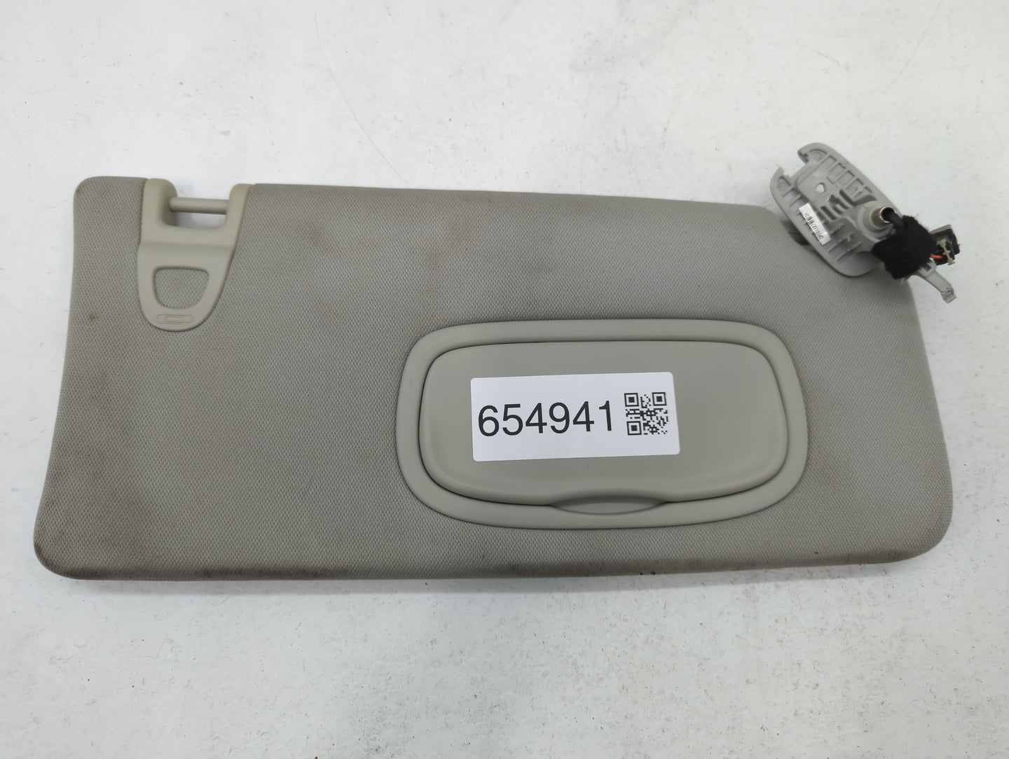 2018 Jeep Compass Sun Visor Shade Replacement Passenger Right Mirror Fits OEM Used Auto Parts - Oemusedautoparts1.com