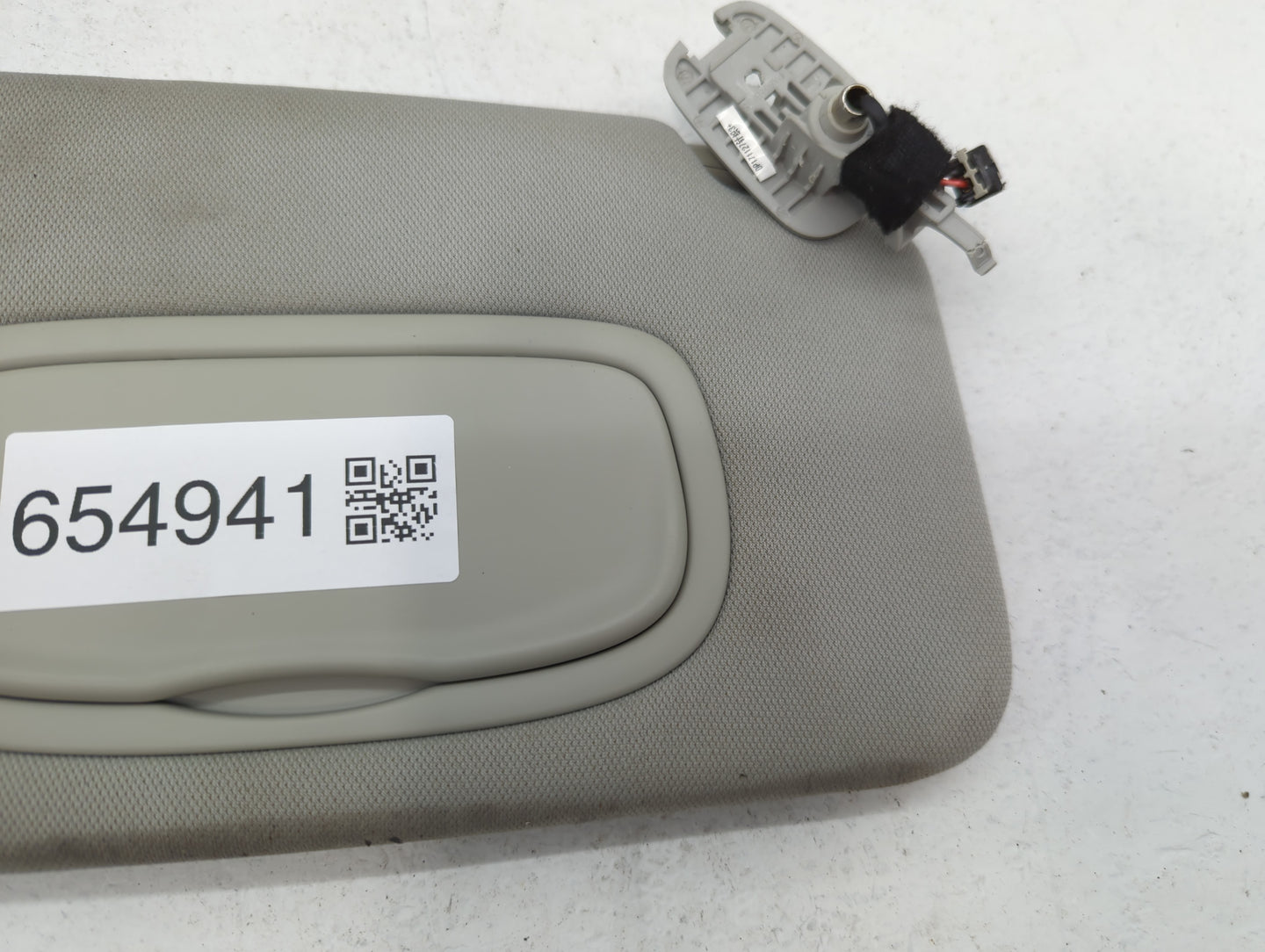 2018 Jeep Compass Sun Visor Shade Replacement Passenger Right Mirror Fits OEM Used Auto Parts - Oemusedautoparts1.com