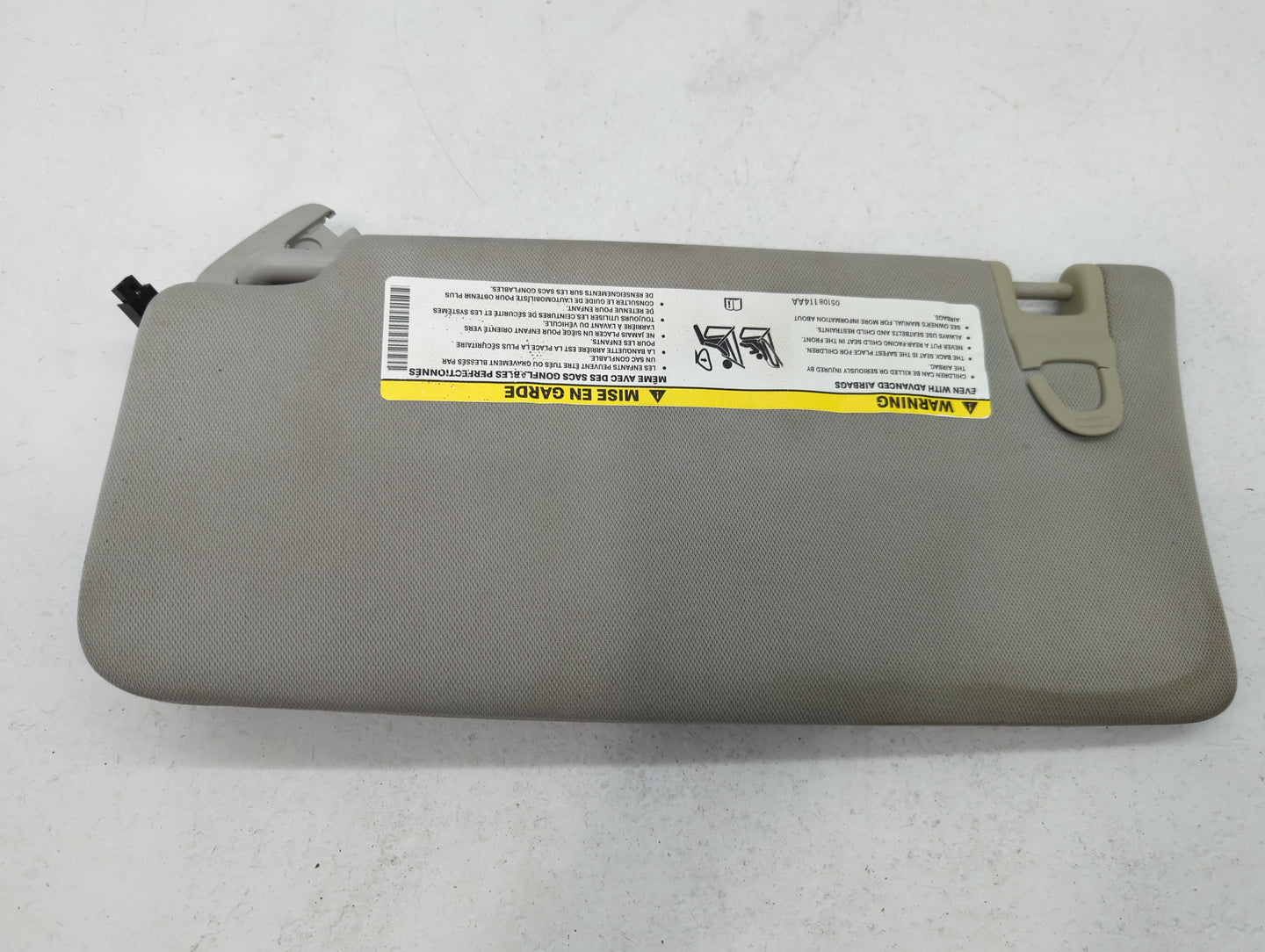 2018 Jeep Compass Sun Visor Shade Replacement Passenger Right Mirror Fits OEM Used Auto Parts - Oemusedautoparts1.com