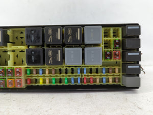 2010-2013 Land Rover Lr4 Fusebox Fuse Box Panel Relay Module P/N:CH22-14290-BB Fits Fits 2010 2011 2012 2013 OEM Used Auto Parts