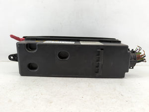 2010-2013 Land Rover Lr4 Fusebox Fuse Box Panel Relay Module P/N:CH22-14290-BB Fits Fits 2010 2011 2012 2013 OEM Used Auto Parts