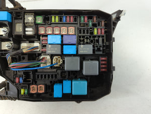 2014-2019 Toyota Corolla Fusebox Fuse Box Panel Relay Module P/N:82662-02660 Fits Fits 2014 2015 2016 2017 2018 2019 OEM Used Auto Parts