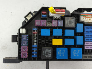 2005-2009 Hyundai Tucson Fusebox Fuse Box Panel Relay Module P/N:912022E862 Fits Fits 2005 2006 2007 2008 2009 OEM Used Auto Parts