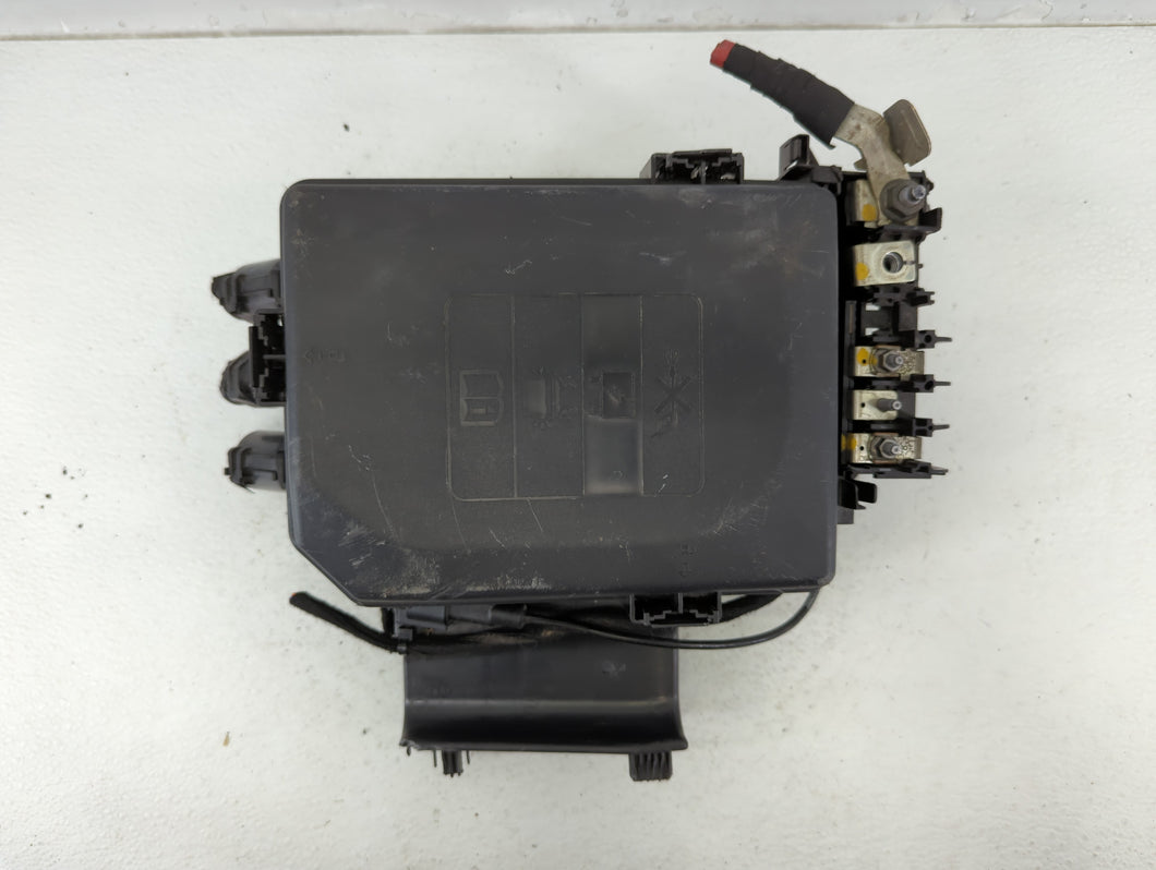 2016-2018 Chevrolet Cruze Fusebox Fuse Box Panel Relay Module P/N:42571924 Fits Fits 2016 2018 OEM Used Auto Parts