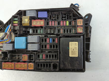 2018-2022 Toyota C-Hr Fusebox Fuse Box Panel Relay Module P/N:82641-47050-A Fits Fits 2018 2019 2020 2021 2022 OEM Used Auto Parts