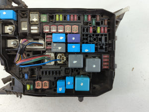 2014-2019 Toyota Corolla Fusebox Fuse Box Panel Relay Module P/N:82662-02660 Fits Fits 2014 2015 2016 2017 2018 2019 OEM Used Auto Parts