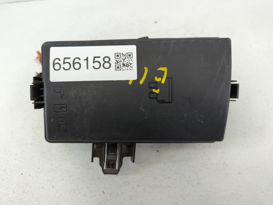 2019-2021 Volkswagen Jetta Fusebox Fuse Box Panel Relay Module P/N:5Q0907361F Fits Fits 2019 2020 2021 OEM Used Auto Parts