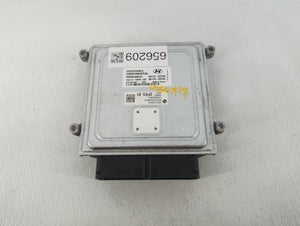 2020 Hyundai Elantra PCM Engine Control Computer ECU ECM PCU OEM P/N:39172-2EFK5 Fits OEM Used Auto Parts