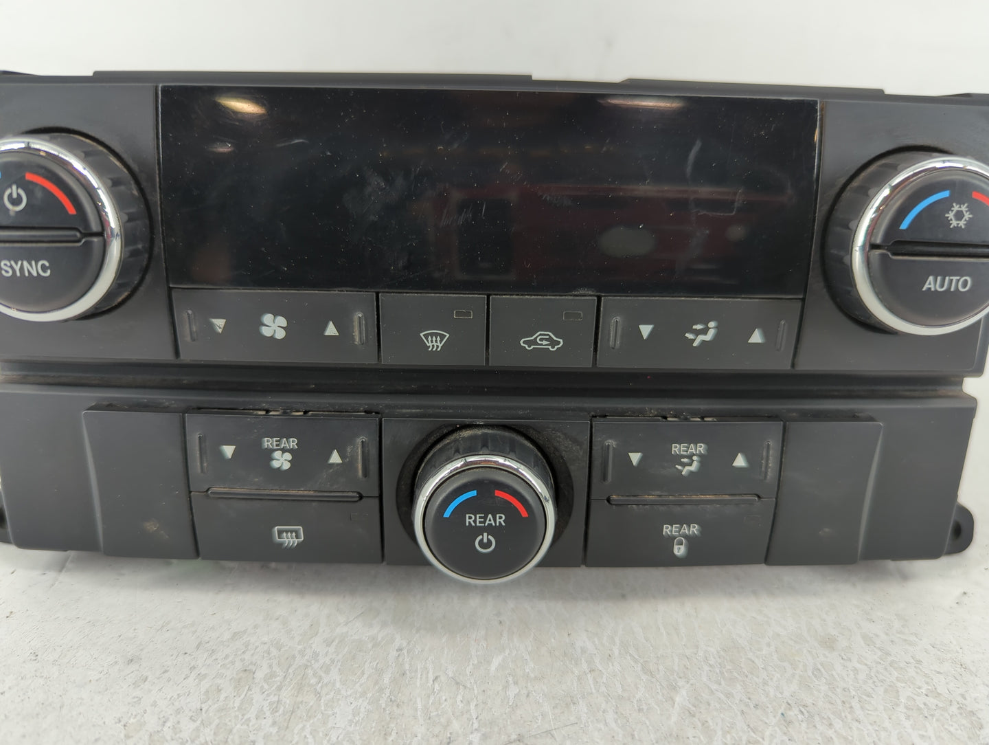 2009 Dodge Journey Climate Control Module Temperature AC/Heater Replacement P/N:P55111894AE Fits OEM Used Auto Parts - Oemusedautoparts1.com