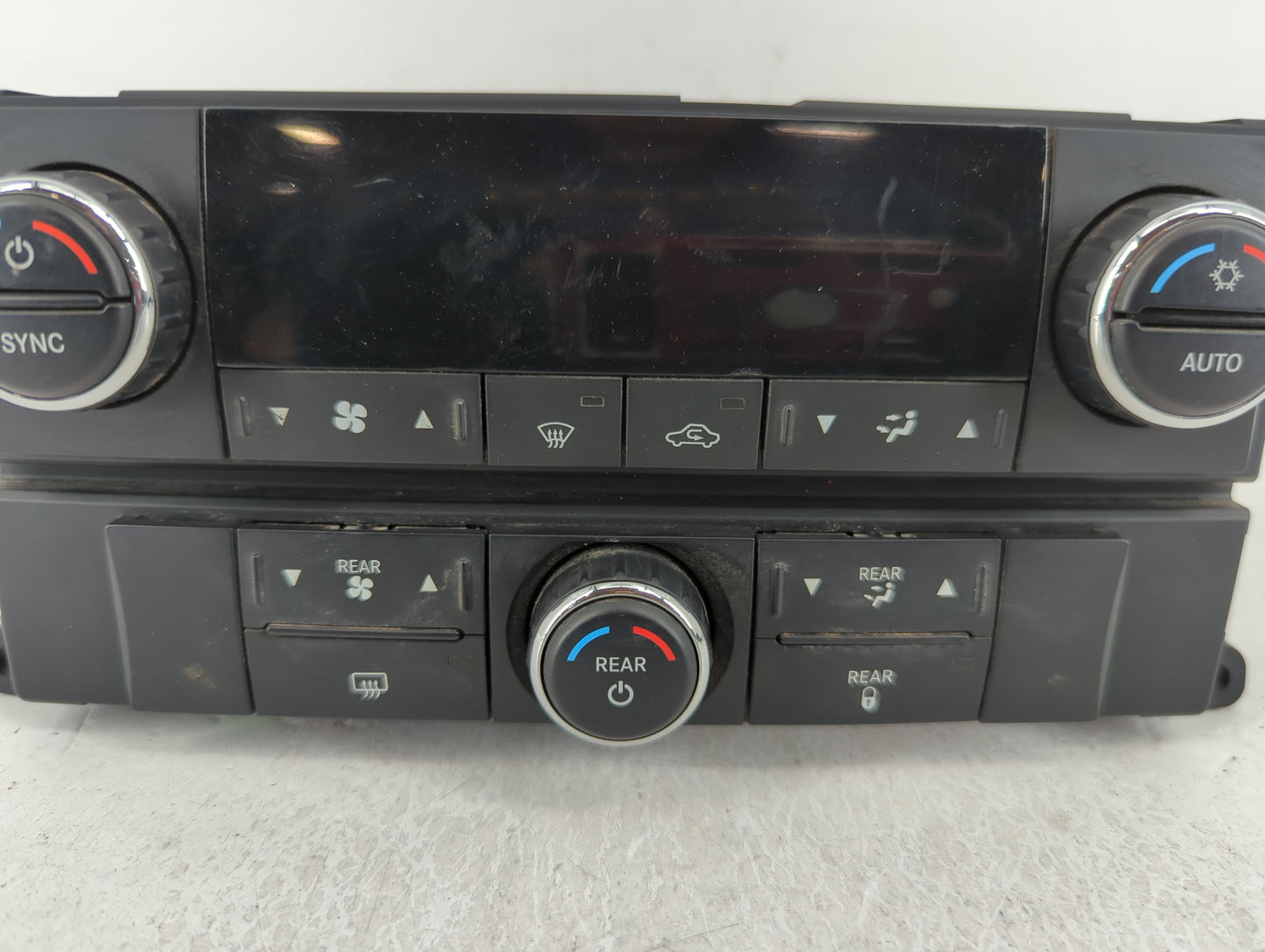 2009 Dodge Journey Climate Control Module Temperature AC/Heater Replacement P/N:P55111894AE Fits OEM Used Auto Parts - Oemusedautoparts1.com