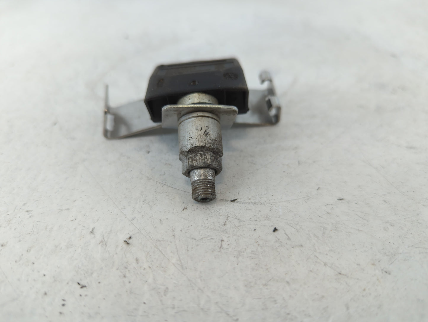 2004 Ford Expedition Tire Pressure Monitoring System Sensor Tpms - Oemusedautoparts1.com