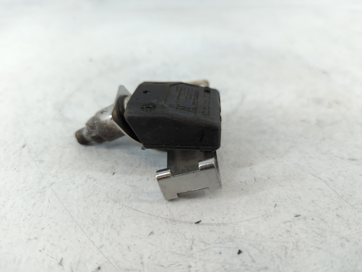 2004 Ford Expedition Tire Pressure Monitoring System Sensor Tpms - Oemusedautoparts1.com