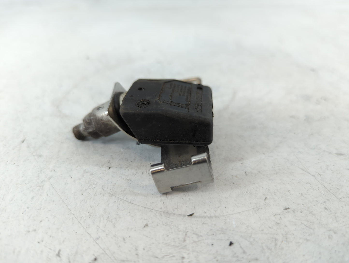 2004 Ford Expedition Tire Pressure Monitoring System Sensor Tpms - Oemusedautoparts1.com