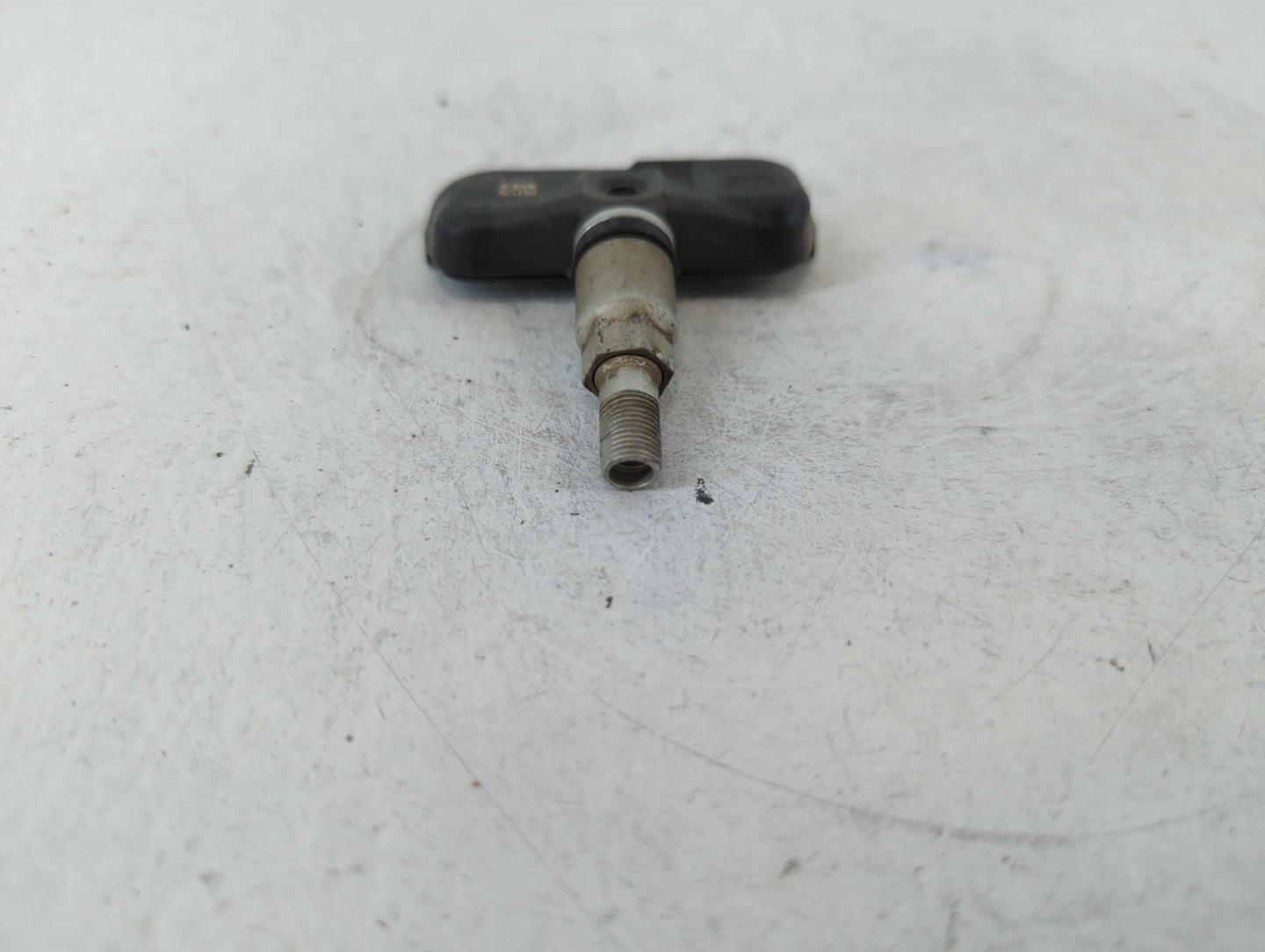 2013 Toyota Highlander Tire Pressure Monitoring System Sensor Tpms - Oemusedautoparts1.com