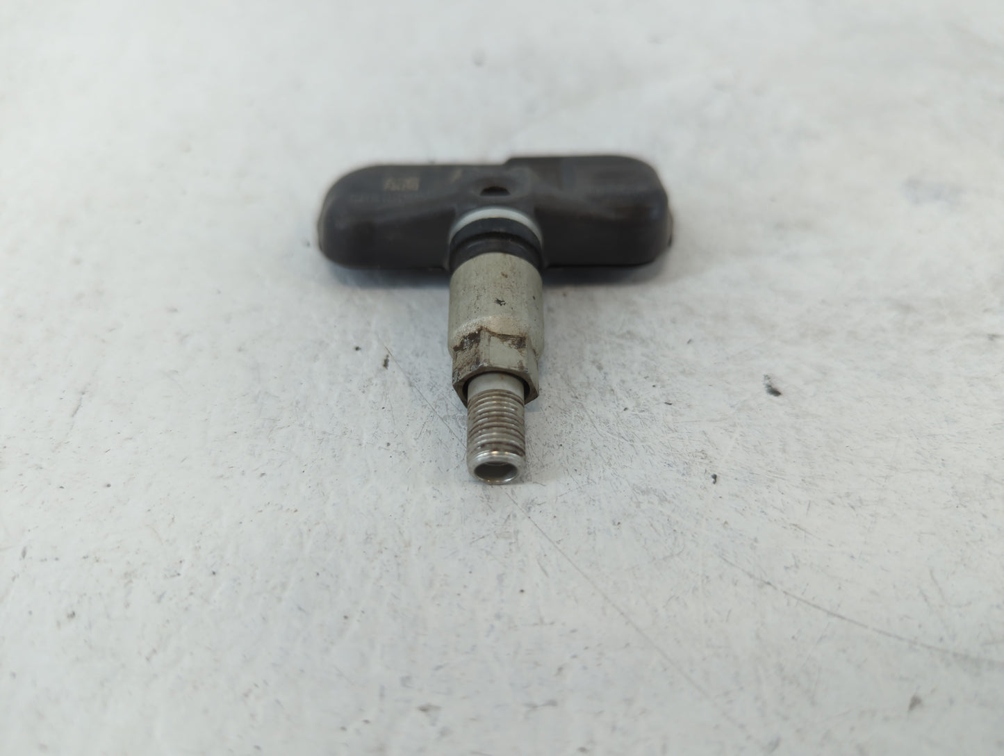 2013 Toyota Highlander Tire Pressure Monitoring System Sensor Tpms - Oemusedautoparts1.com