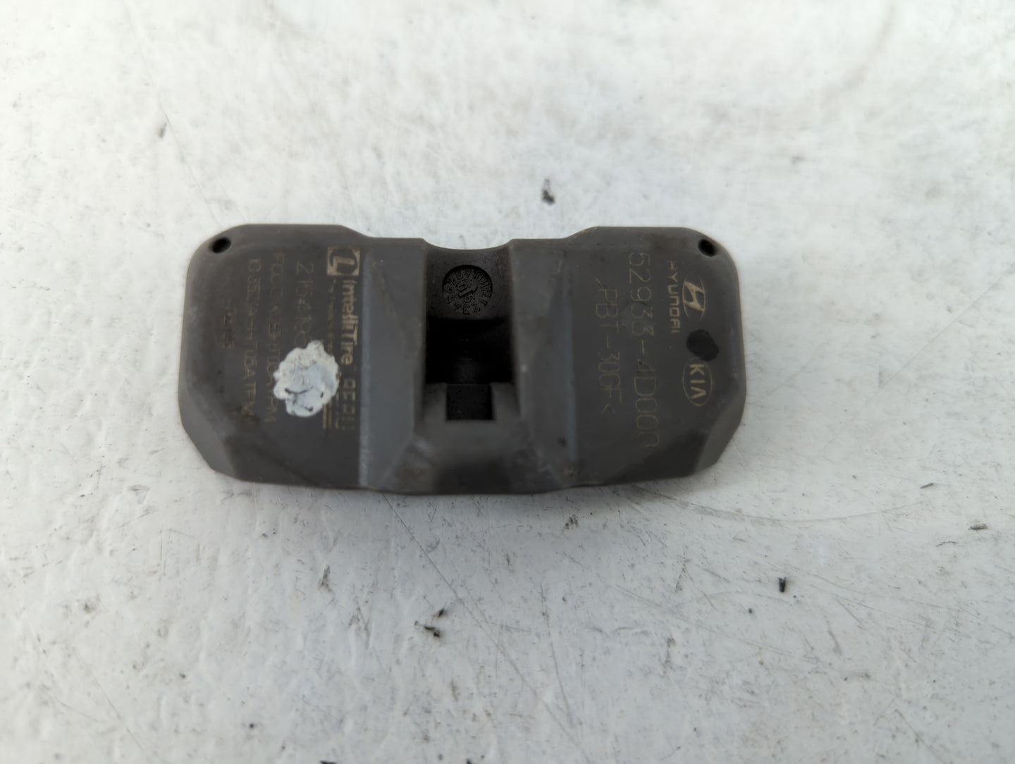 2008 Kia Sedona Tire Pressure Monitoring System Sensor Tpms - Oemusedautoparts1.com
