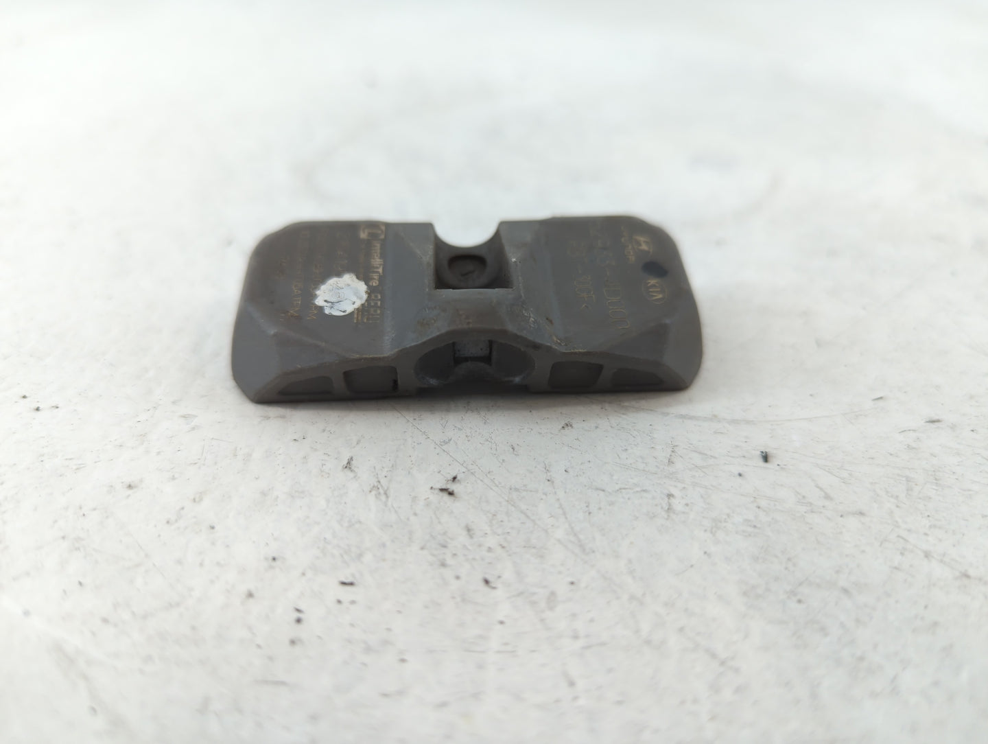 2008 Kia Sedona Tire Pressure Monitoring System Sensor Tpms - Oemusedautoparts1.com