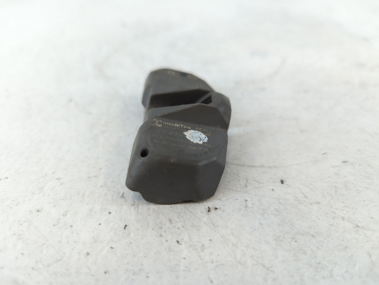 2008 Kia Sedona Tire Pressure Monitoring System Sensor Tpms - Oemusedautoparts1.com
