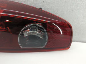 2004-2012 Gmc Canyon Tail Light Assembly Passenger Right OEM P/N:16530352 GM327-U000R Fits OEM Used Auto Parts