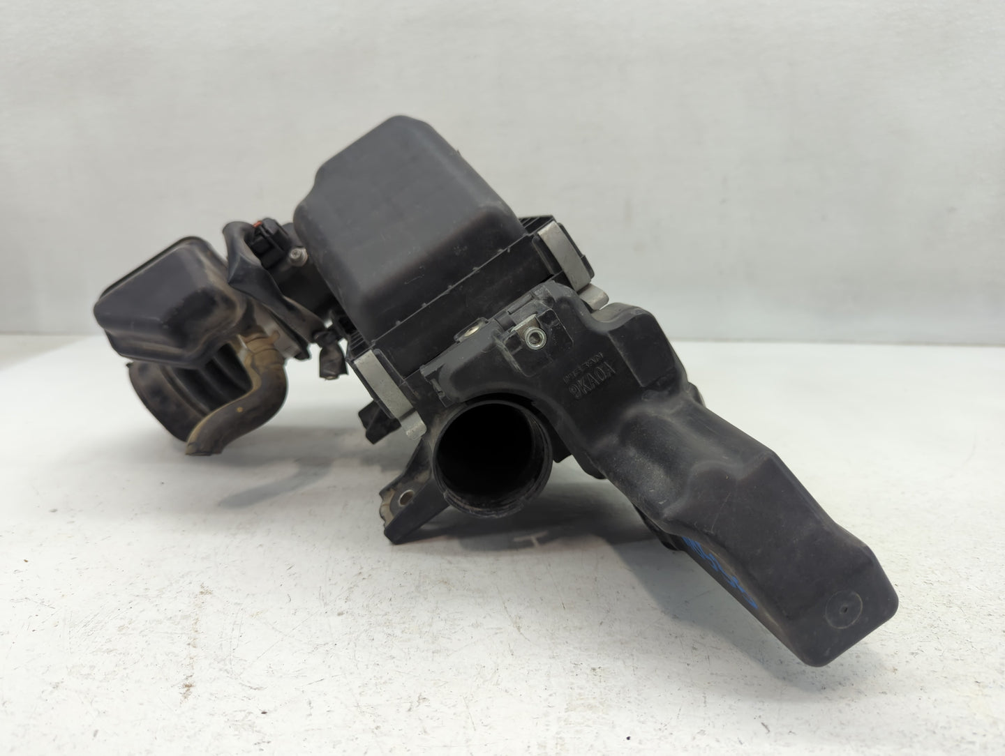 2015 Nissan Rogue Air Cleaner Intake-duct Hose Tube - Oemusedautoparts1.com