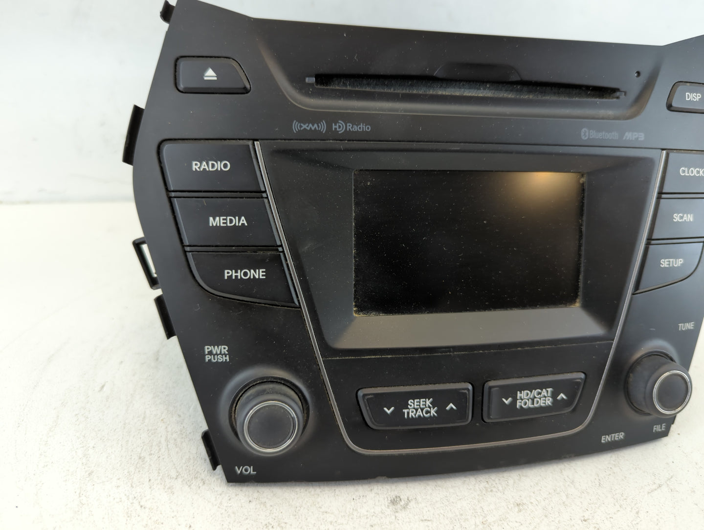 2013-2016 Hyundai Santa Fe Radio AM FM Cd Player Receiver Replacement P/N:96180-B89514X Fits Fits 2013 2014 2015 2016 OEM Used Auto Parts - Oemusedautoparts1.com