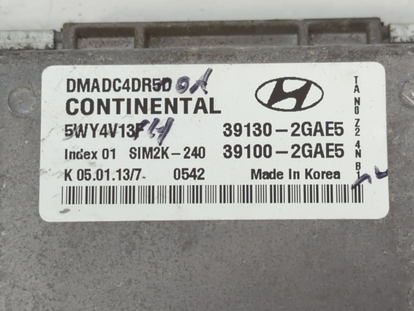2013 Hyundai Santa Fe PCM Engine Control Computer ECU ECM PCU OEM P/N:39130-2GAE5 Fits OEM Used Auto Parts - Oemusedautoparts1.com